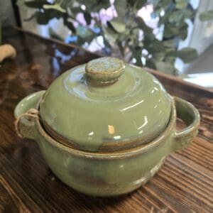 #935 Green covered dish
